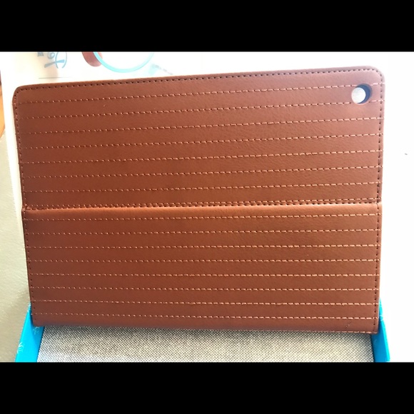 Penguin leather iPad Air - Picture 3 of 4